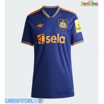 Camisa de time de futebol Newcastle United Nick Woltemade #27 Replicas 3º Equipamento Feminina 2025-26 Manga Curta